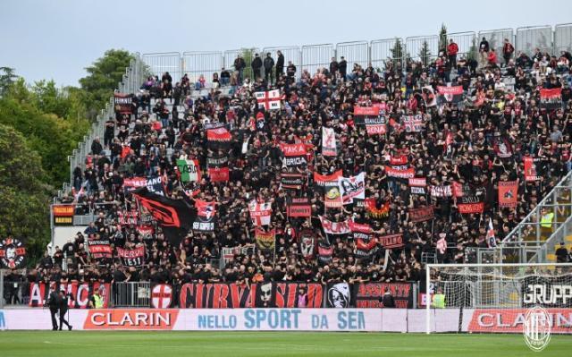 开云官网-【意甲】定位球连续丢球，AC米兰客场0比2不敌保级队