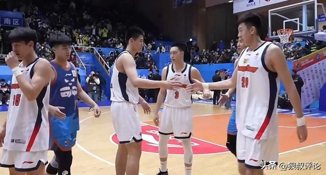 开云体育-杜锋:四川降温了 但全场座无虚席能感受到大家对于广东热爱和支持