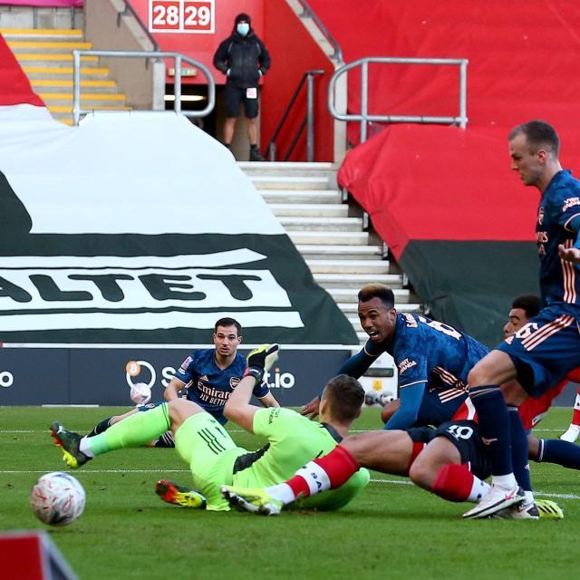 1611415196091084259.jpg 中前场球员表现糟糕 阿森纳因乌龙出局输得不冤