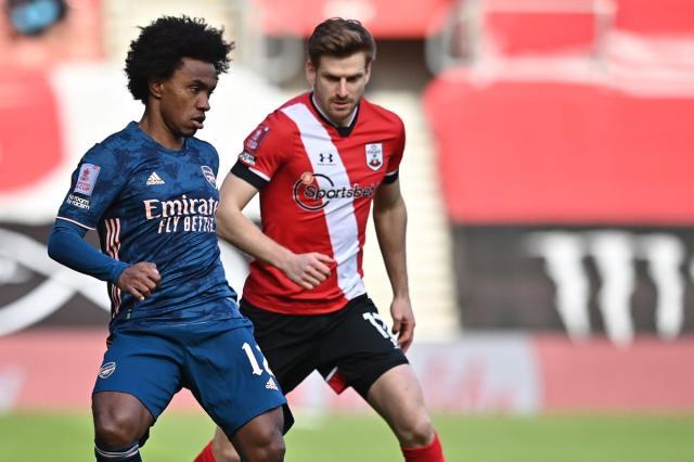 1611415204077016130.jpg 中前场球员表现糟糕 阿森纳因乌龙出局输得不冤